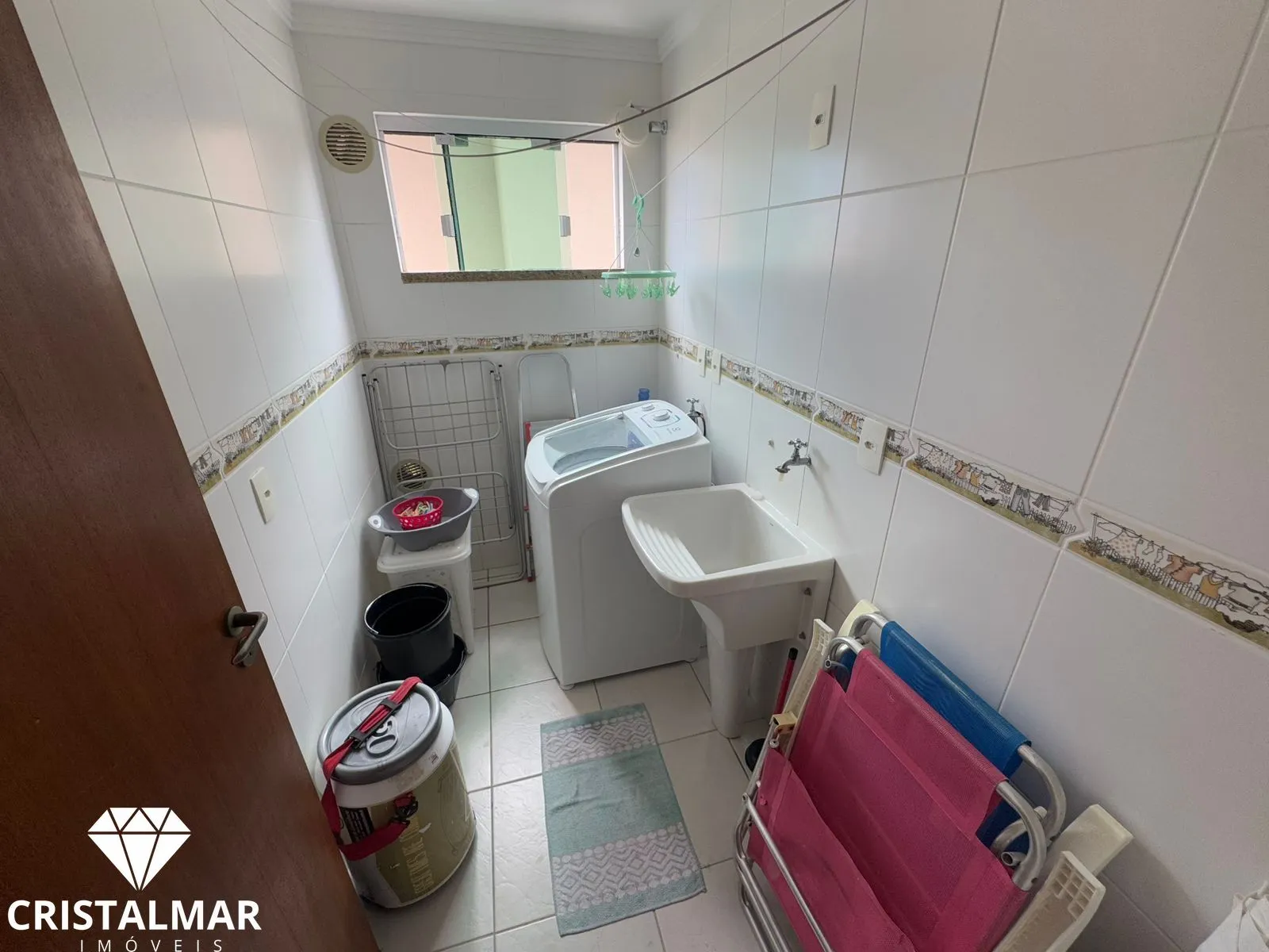 APARTAMENTO AMPLO E BEM LOCALIZADO EM BOMBAS - ACEITA FINANCIAMENTO BANCÁRIO — foto 6