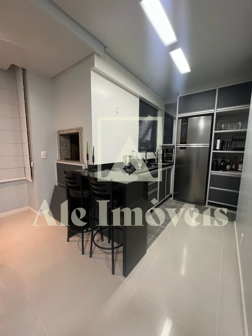 Apartamento Semimobiliado no Centro de Pomerode — foto 2