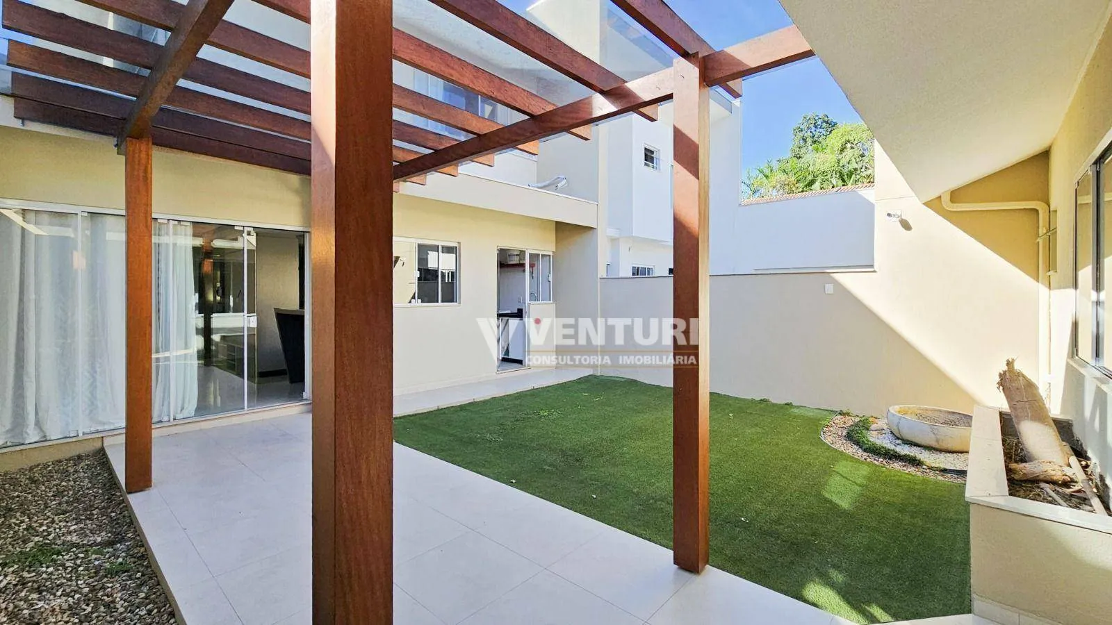 Casa com 2 suítes com closet à venda, 205 m por R$ 1.350.000 - Velha Central - Blumenau/SC - foto 1