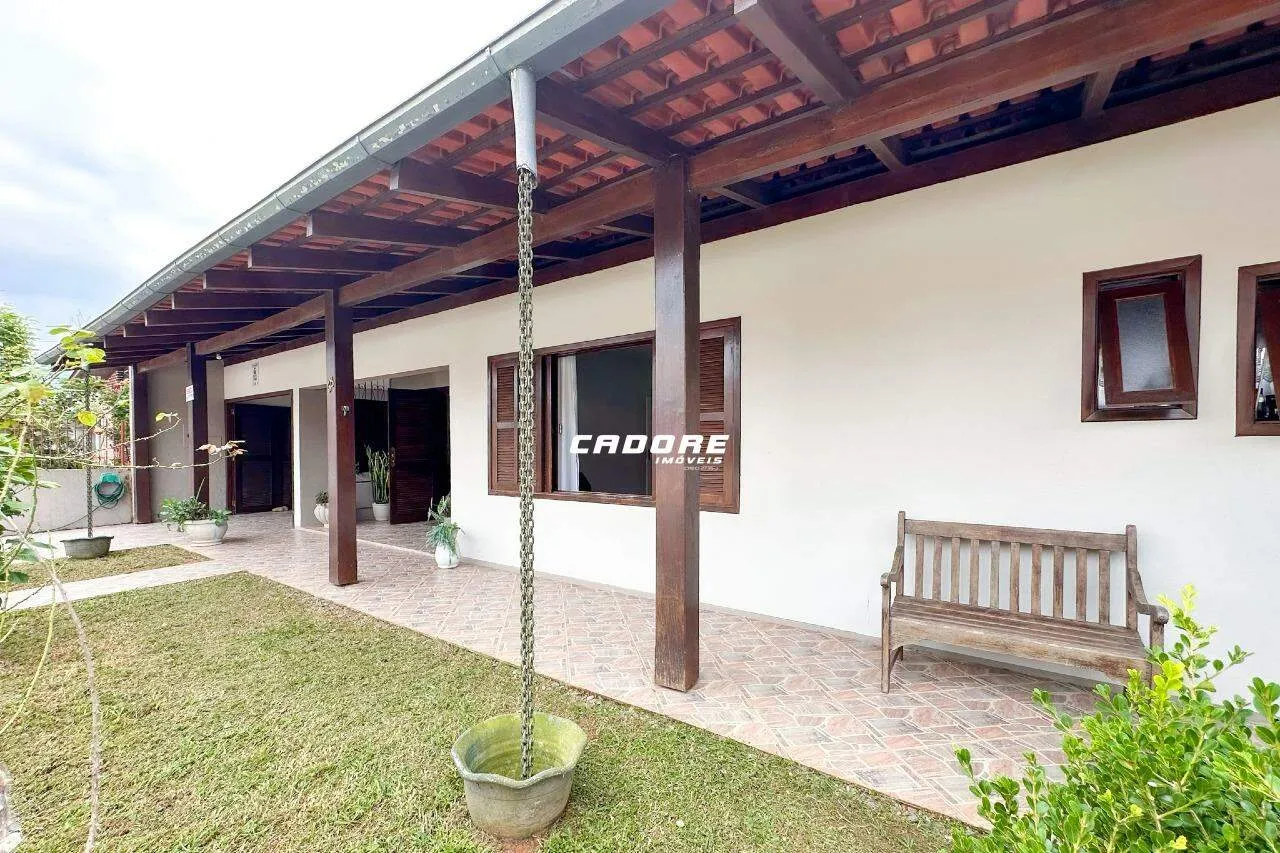 Casa No Bairro Garcia com 4 Dormitórios Sendo 1 Suíte e Um Amplo Espaço de Área Externa ! | Cadore Imóveis — foto 4