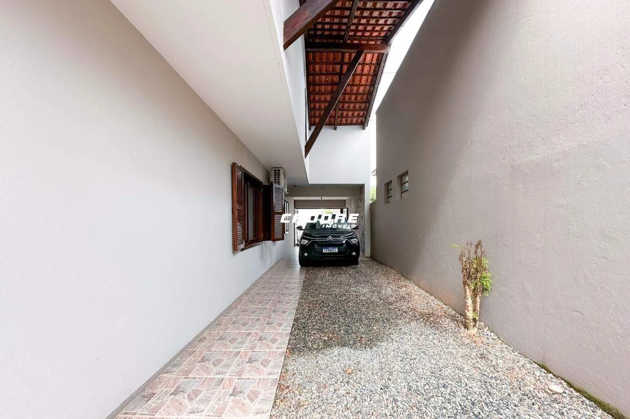 Casa No Bairro Garcia com 4 Dormitórios Sendo 1 Suíte e Um Amplo Espaço de Área Externa ! | Cadore Imóveis — foto 7