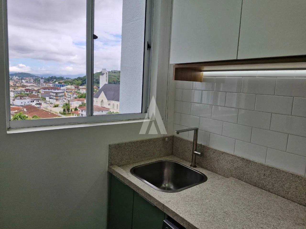 Apartamento com 1 suíte(s) mais 1 quarto(s) à venda no bairro IRIRIU em JOINVILLE, por R$ 469.900.00. — foto 6