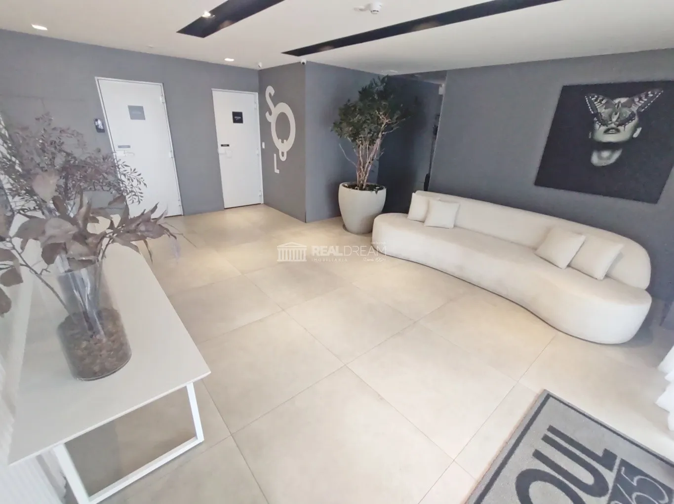 Apartamento com 1 suíte + 1 dormitório, sacada integrada com churrasqueira e uma garagem — foto 3