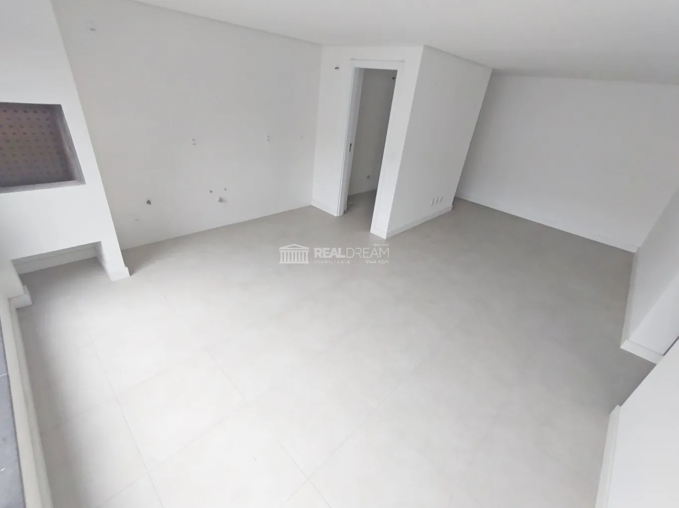 Apartamento com 1 suíte + 1 dormitório, sacada integrada com churrasqueira e uma garagem — foto 6