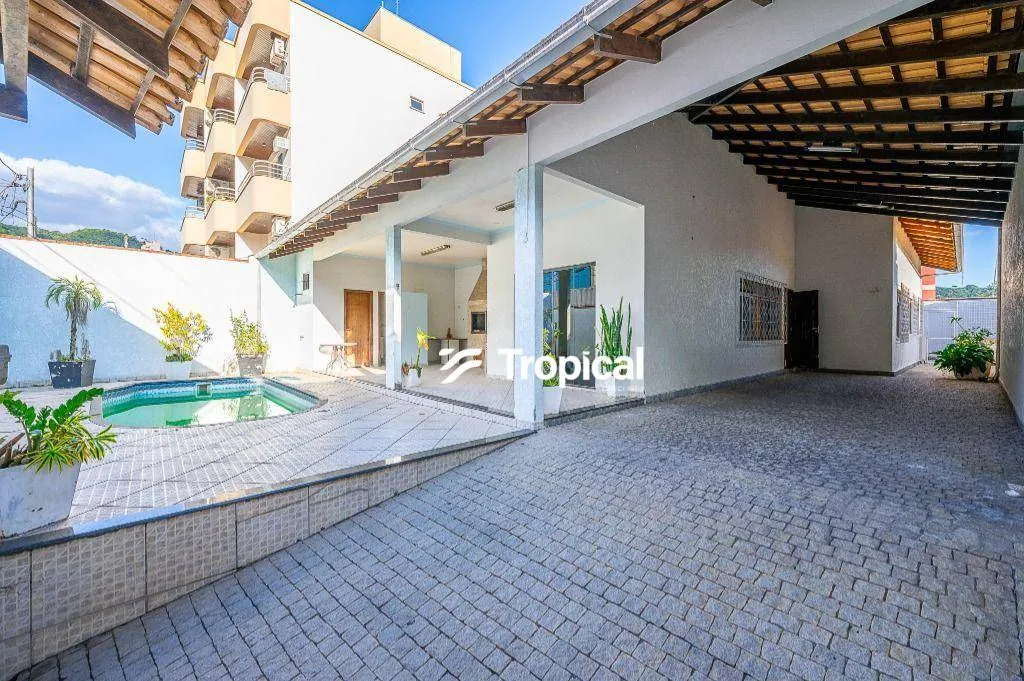 Casa com 4 dormitórios à venda, 220 m por R$ 1.150.000,00 - Garcia - Blumenau/SC — foto 3