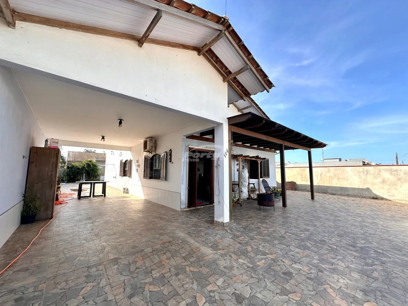 Casa com 3 dormitórios sendo 1 suíte em Barra Velha - foto 1