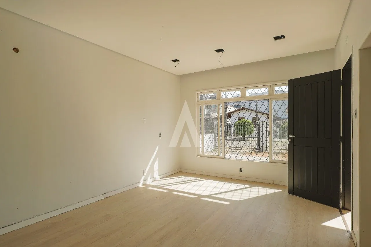 Casa com 1 suíte(s) mais 1 quarto(s) à venda no bairro América em Joinville, por R$ 950.000.00. — foto 4