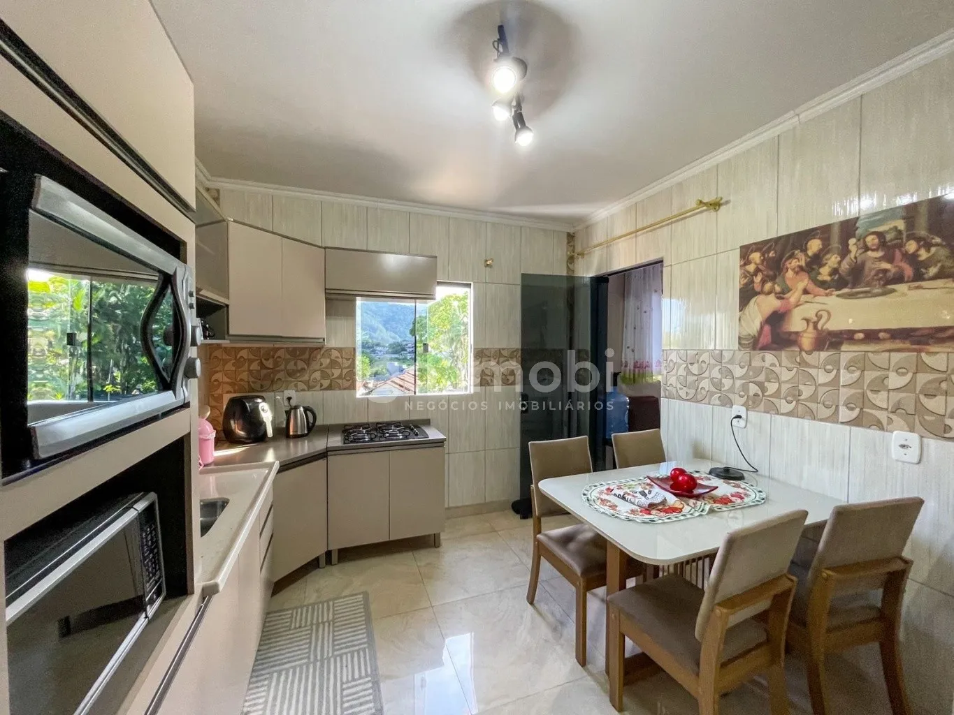 Ótima casa com 2 andares e 06 quartos! — foto 6