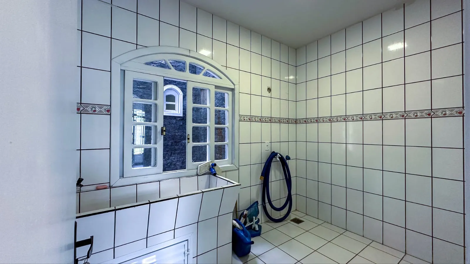 VENDO CASA COM PISCINA — foto 5