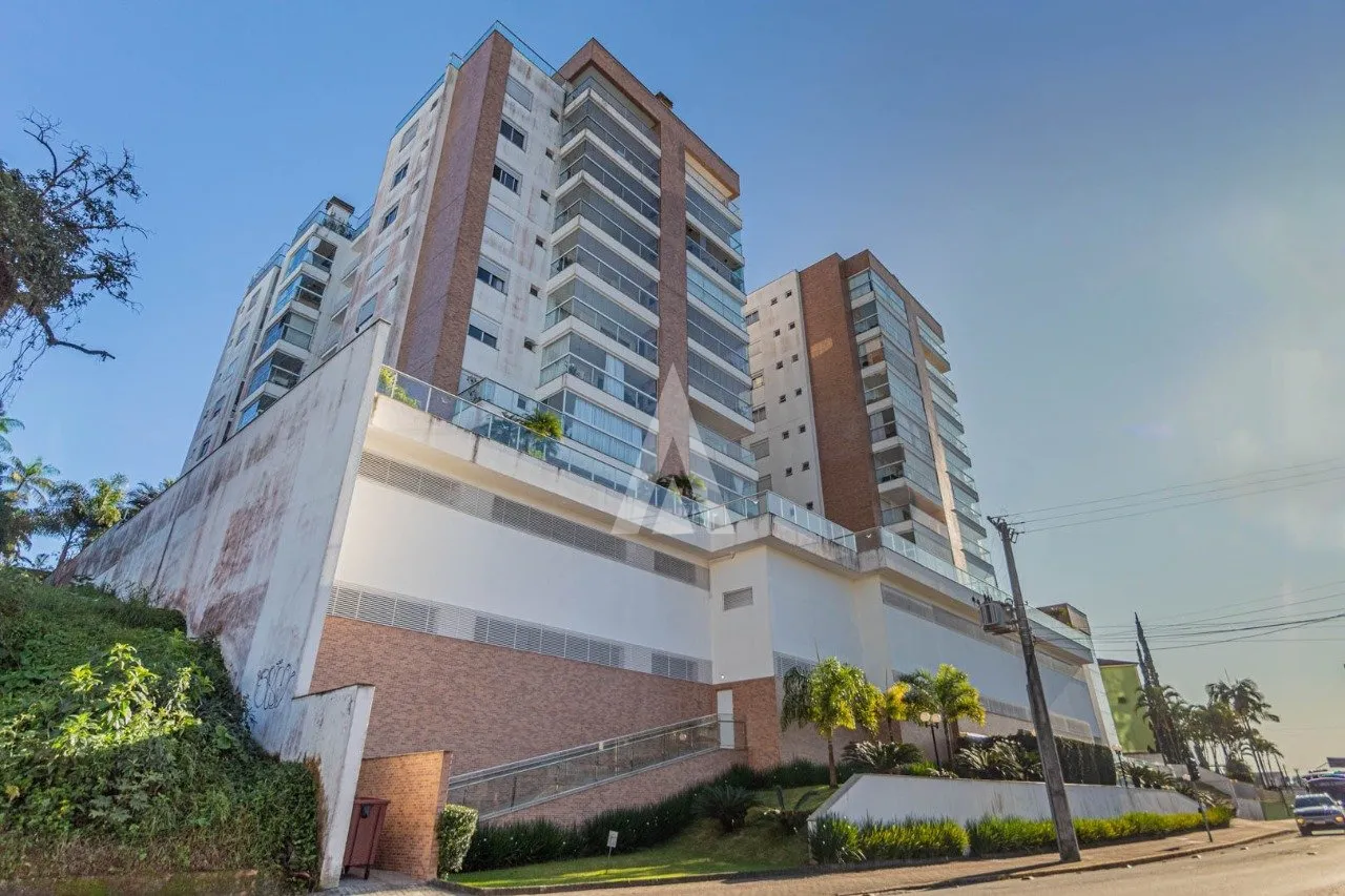 Apartamento com 3 suíte(s) à venda no bairro Saguaçu em JOINVILLE, de R$ 1.100.000.00 por R$1.045.000,00 - foto 1