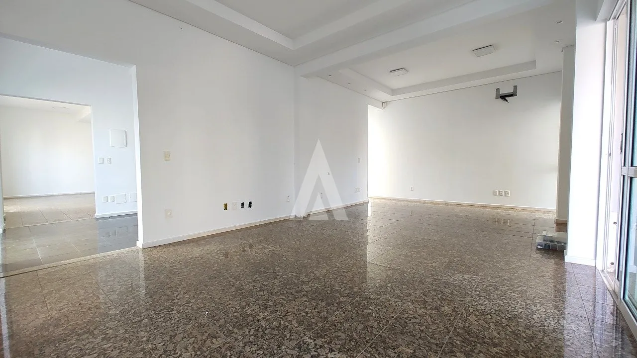 Casa Comercial à venda no bairro América em Joinville, por R$ 1.100.000.00. - foto 1