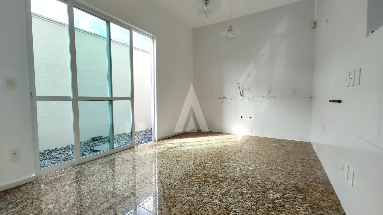 Casa Comercial à venda no bairro América em Joinville, por R$ 1.100.000.00. — foto 3