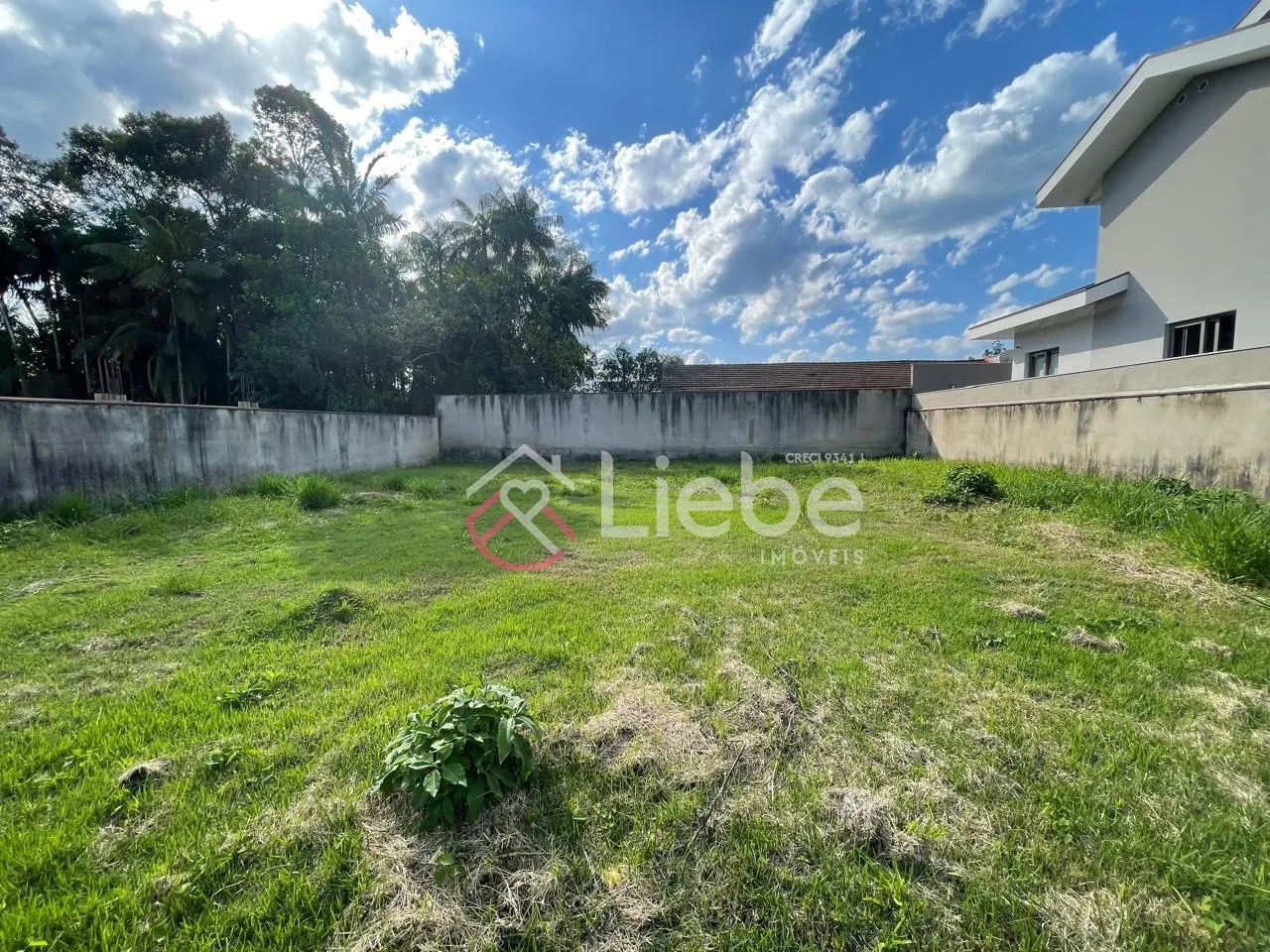 Lindo terreno com uma vista incrível da cidade no bairro Centro em Pomerode com 360,00m fazendo frente em 18,00 metros. — foto 5