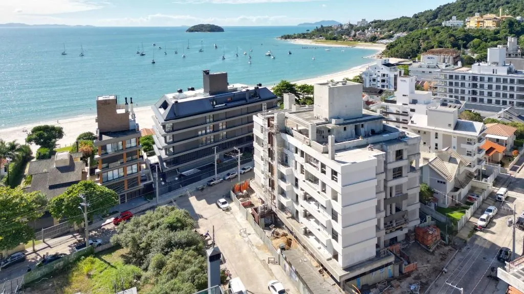 Apartamento em Florianópolis - foto 1