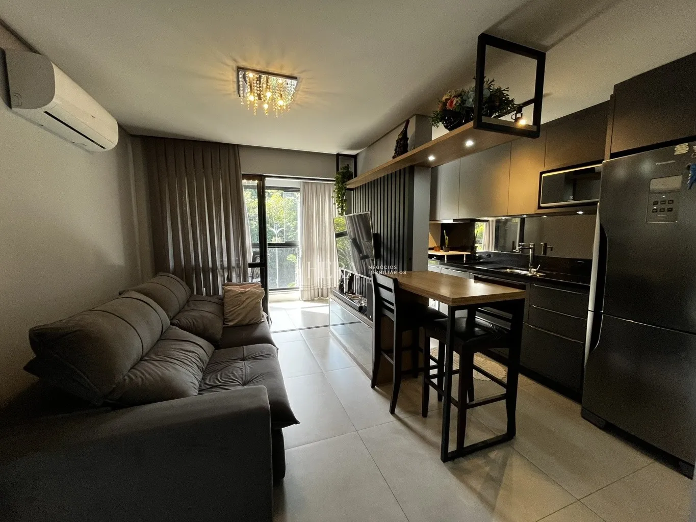 Apartamento semimobiliado 02 dormitórios com 01 suíte no bairro Fortaleza em Blumenau! — foto 2