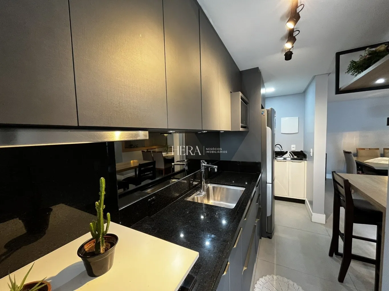 Apartamento semimobiliado 02 dormitórios com 01 suíte no bairro Fortaleza em Blumenau! — foto 6