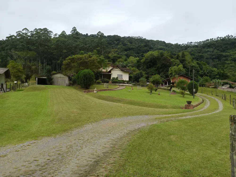 Sítio com 46.000m2 em Indaial - foto 1