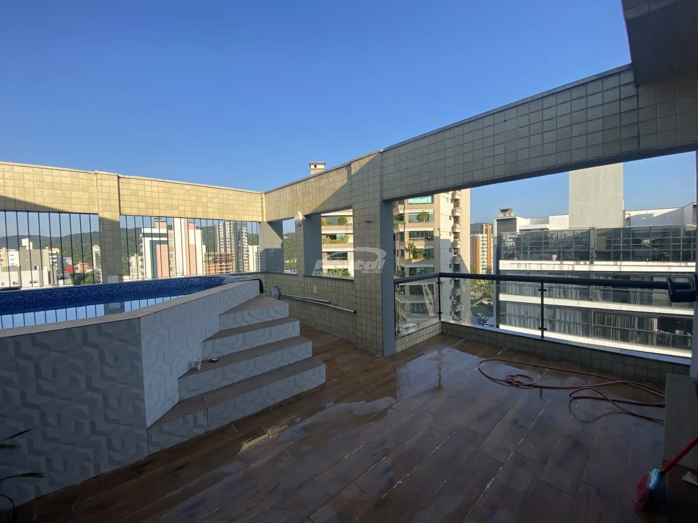 Cobertura disponível para locação no bairro Jardim Blumenau - Blumenau - SC — foto 3