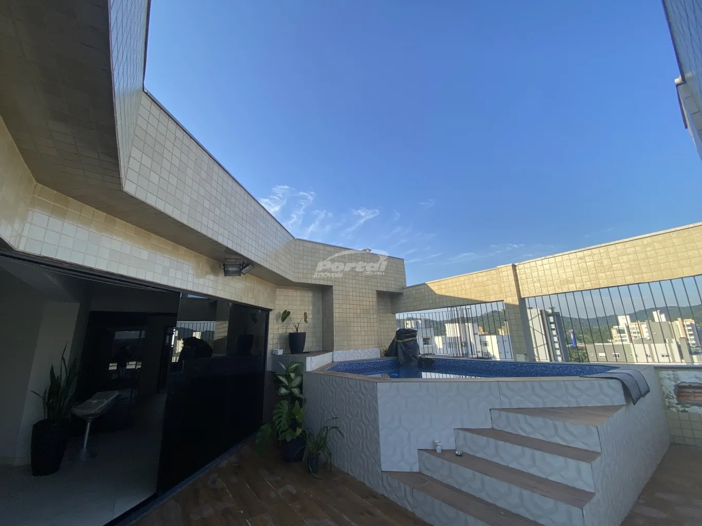 Cobertura disponível para locação no bairro Jardim Blumenau - Blumenau - SC — foto 7