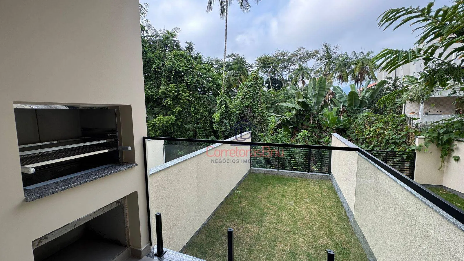 Sobrado à venda, 97 m por R$ 600.000,00 - Água Verde - Blumenau/SC - foto 1