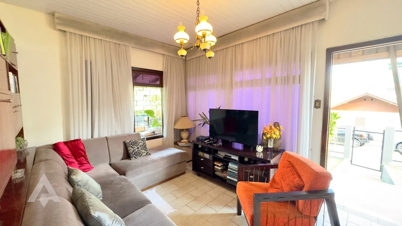 Casa com 2 suítes à venda por R$ 850.000,00 - Bairro Escola Agrícola - Blumenau/SC — foto 3
