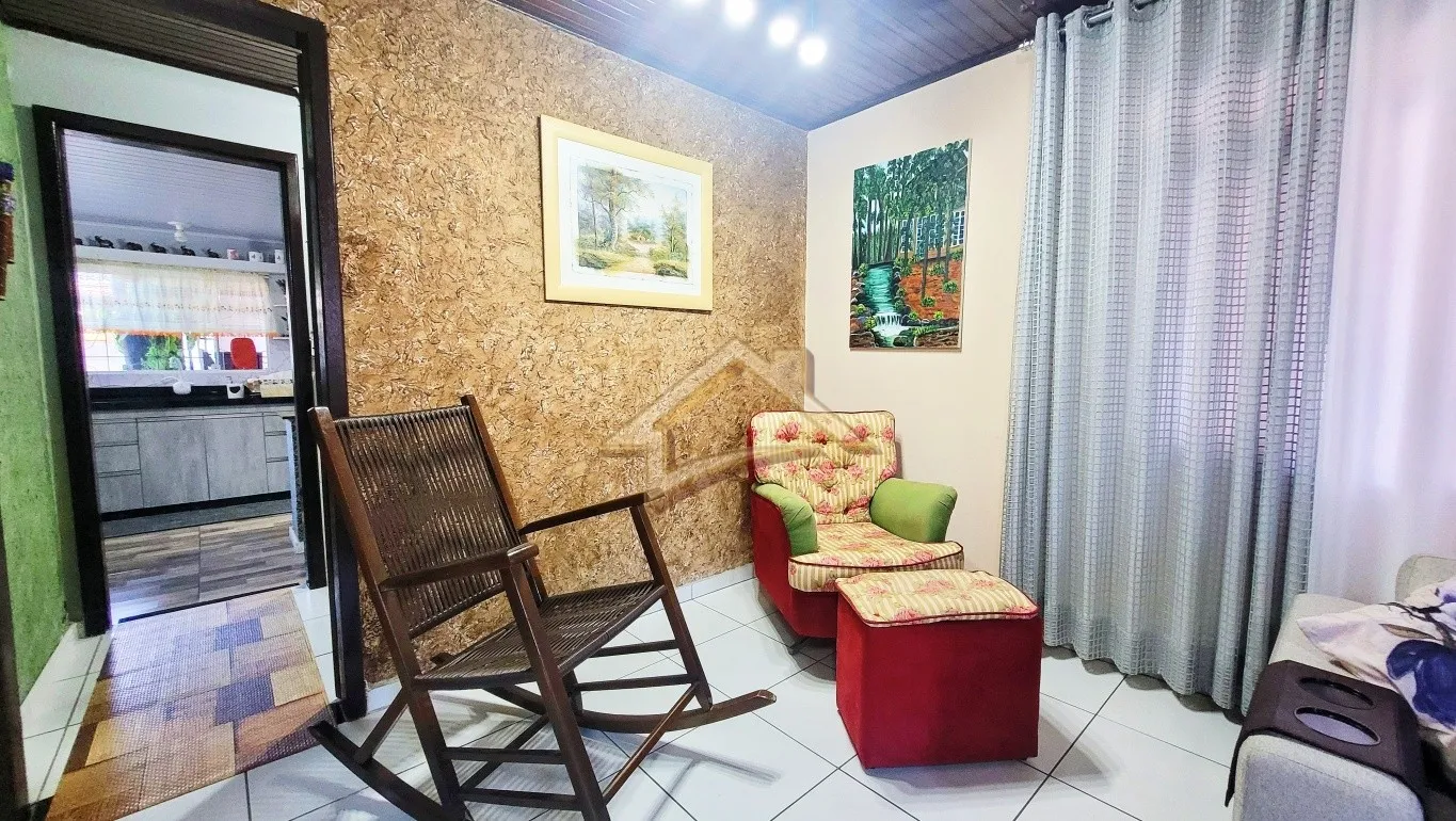 Procurando um lar para acomodar toda a família? Venha conhecer esta linda casa, com 02 moradias semimobiliadas! — foto 5