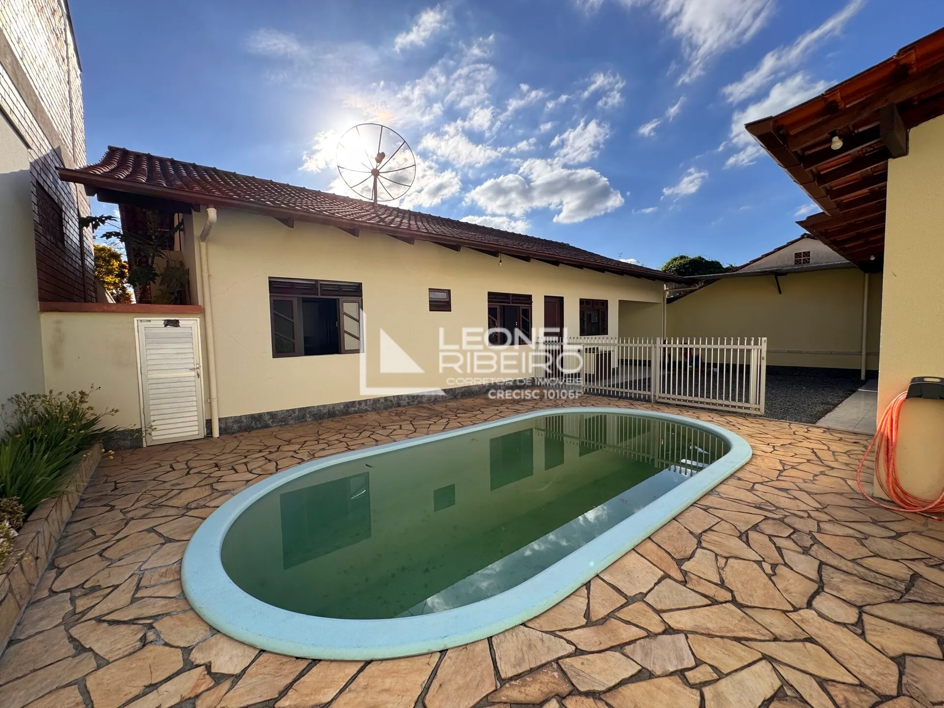 Casa com 4 dormitórios à venda, 175,85 m no bairro Quintino em Timbó/SC — foto 2