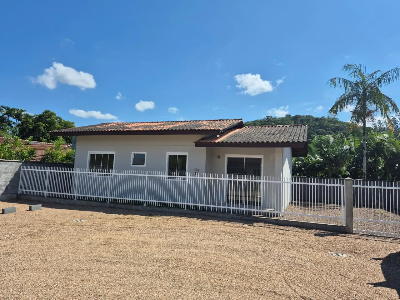 Casa toda murada| 03 quartos| No bairro que mais se desenvolve em Pomerode -  última unidade disponível! — foto 2