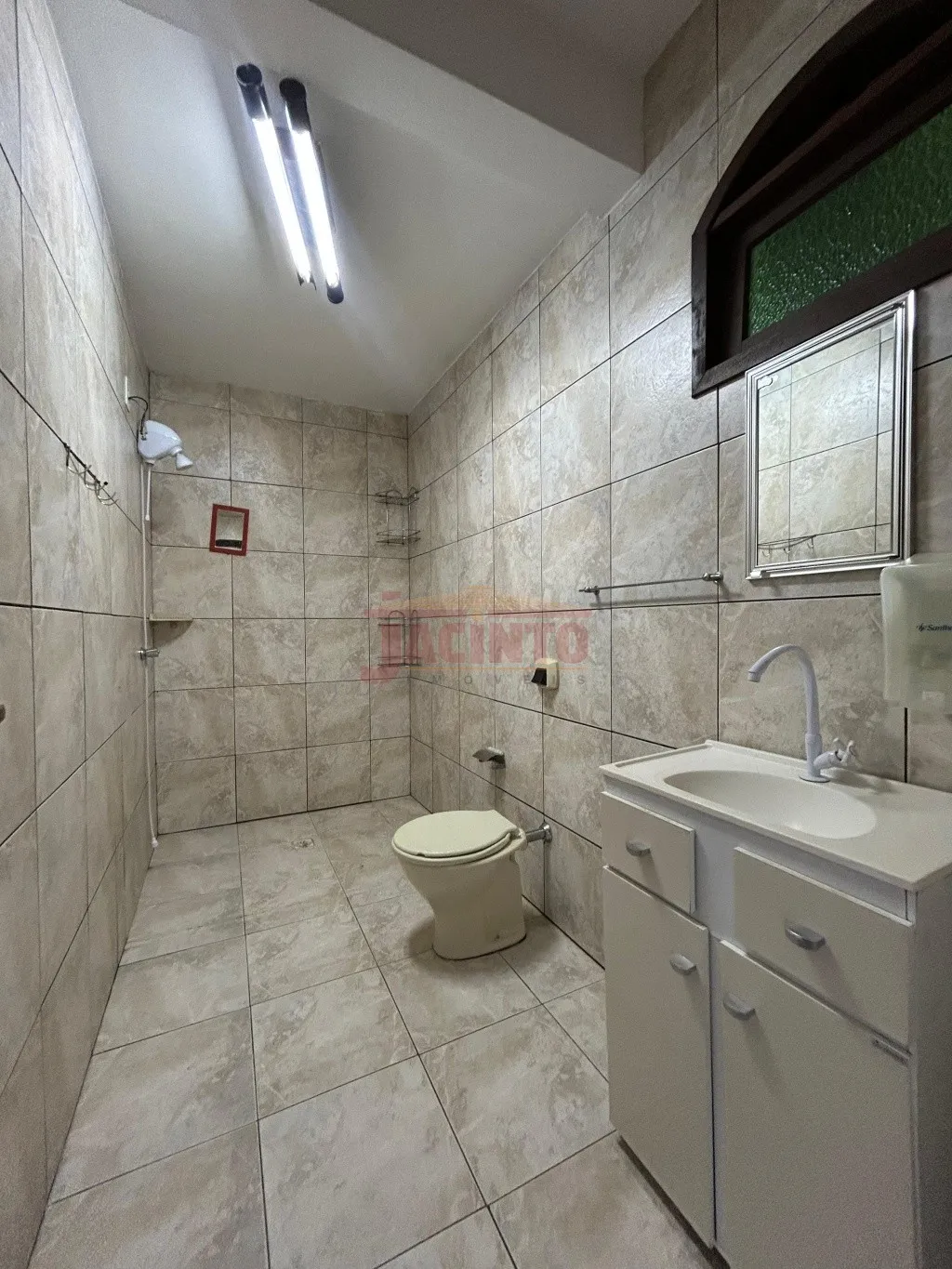 Imóvel Residencial e Comercial com aproximadamente 467.94m no Bairro Tribess. — foto 4