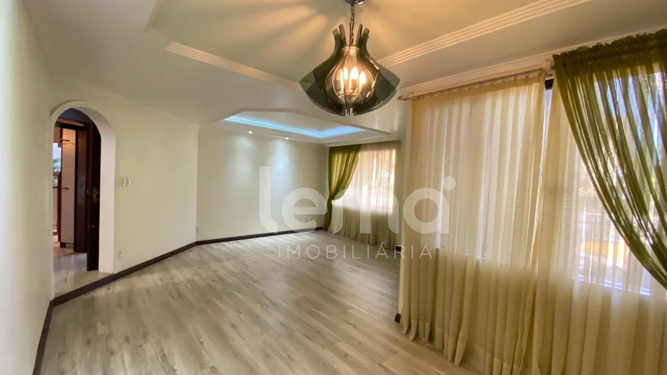 Casa com 4 dormitórios, sendo 1 suíte, no bairro Garcia em Blumenau. — foto 6