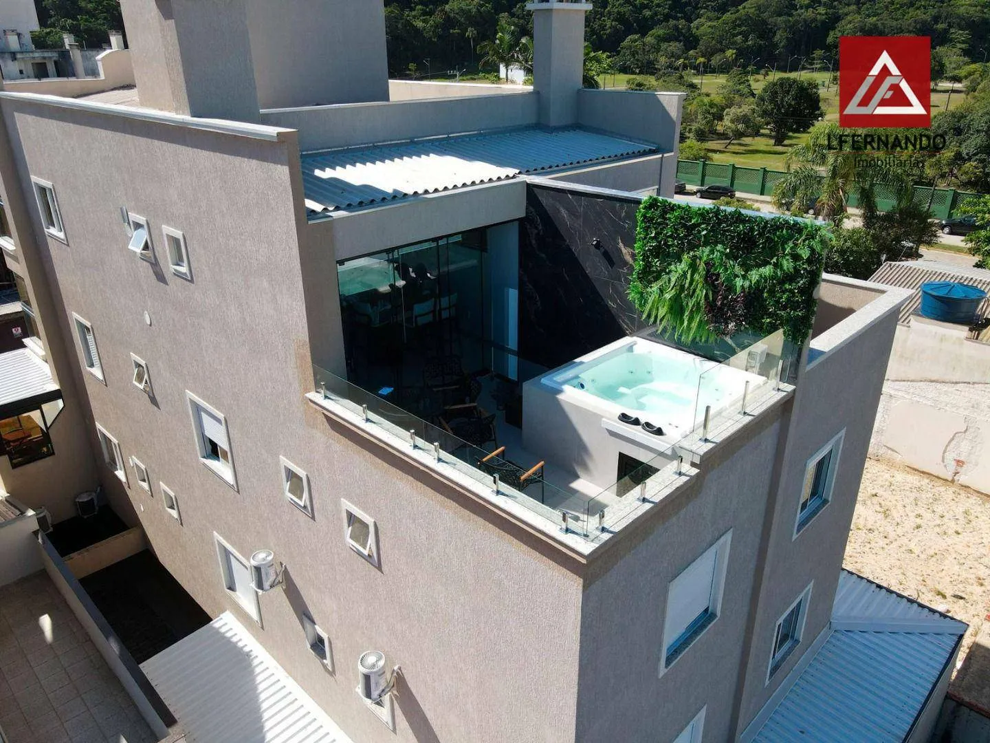 Cobertura mobiliada com 3 suítes à venda, 145 m por R$ 1.950.000 - Mariscal - Bombinhas/SC - foto 1