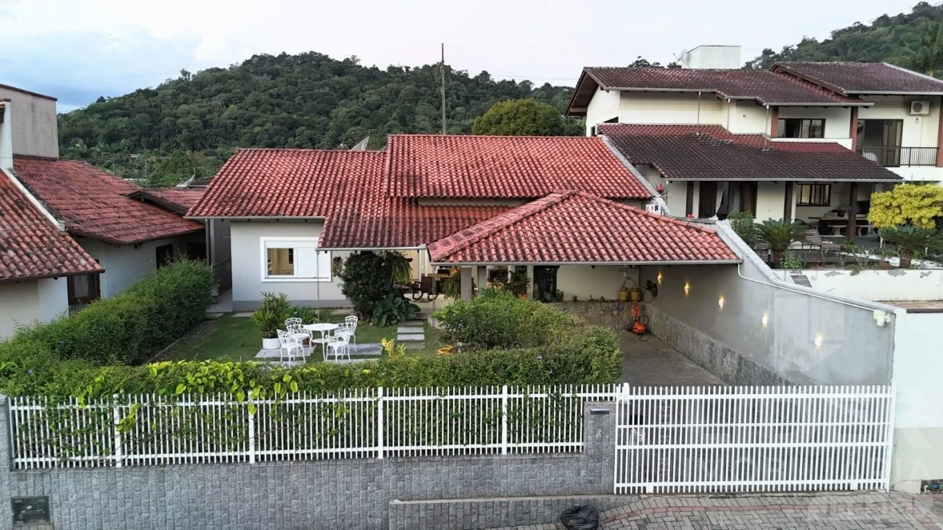 Casa com 1 suíte e 2 dormitórios no bairro do Sol - foto 1