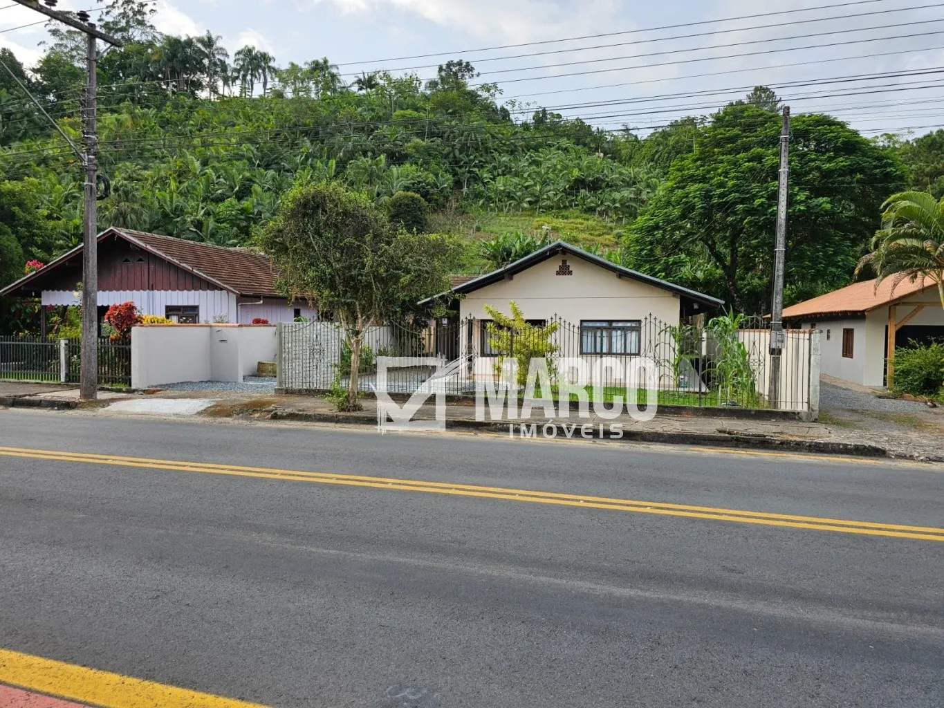Ampla casa à venda em localização privilegiada - no Centro de Pomerode — foto 2