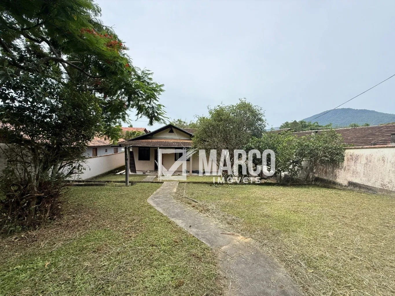 Ampla casa à venda em localização privilegiada - no Centro de Pomerode — foto 3
