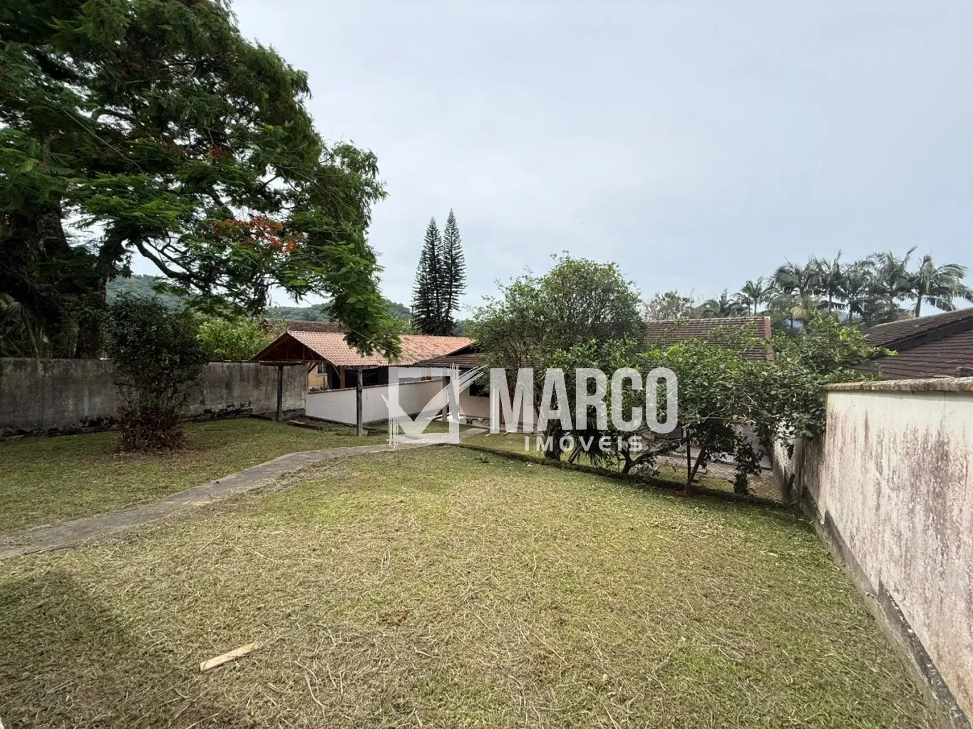 Ampla casa à venda em localização privilegiada - no Centro de Pomerode — foto 4