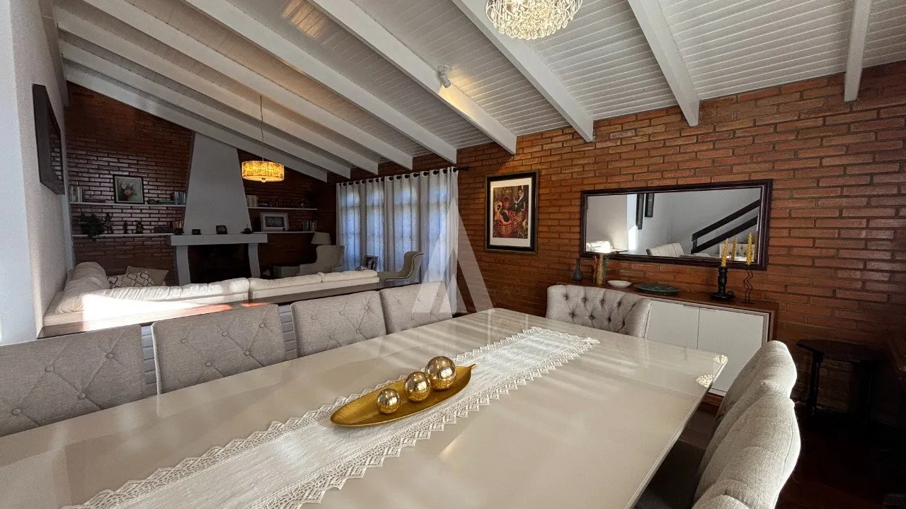 Casa com 2 suíte(s) mais 1 quarto(s) à venda no bairro Saguaçu em Joinville, por R$ 2.200.000.00. — foto 5