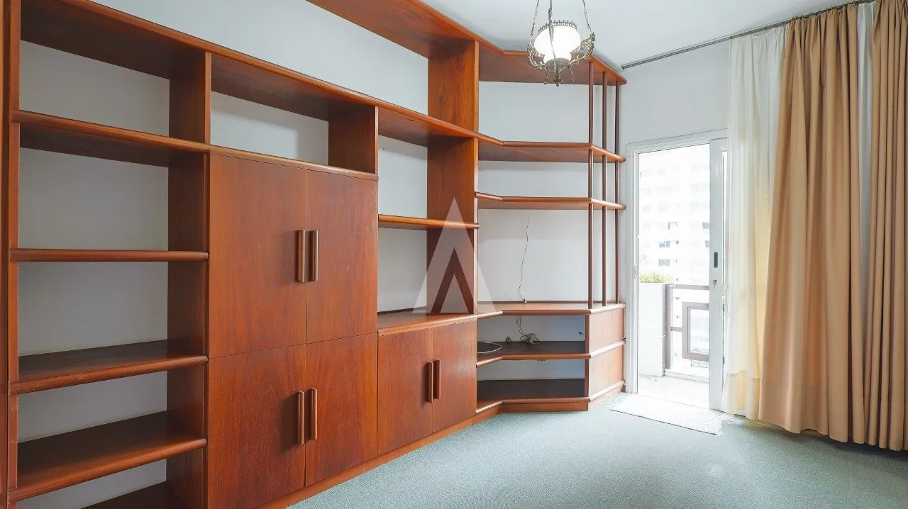 Apartamento com 1 suíte(s) mais 3 quarto(s) à venda no bairro ATIRADORES em JOINVILLE, por R$ 920.000.00. — foto 7