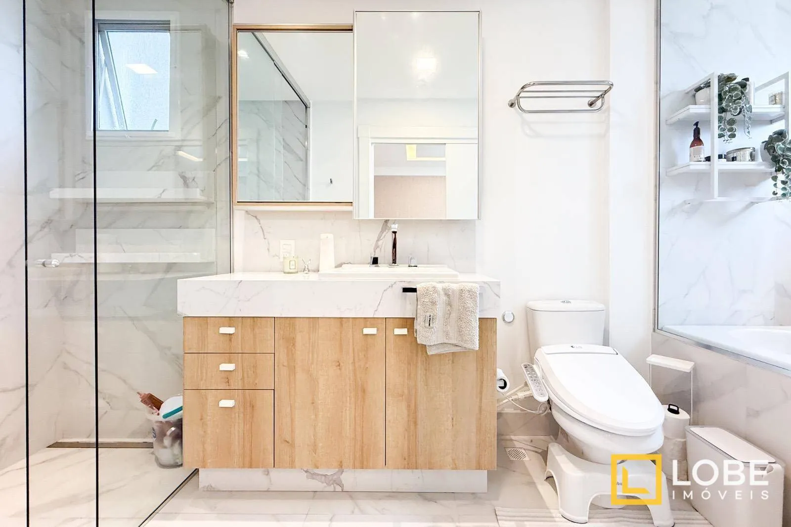 Apartamento com 4 Suítes com 193m no Centro de Itapema. — foto 7