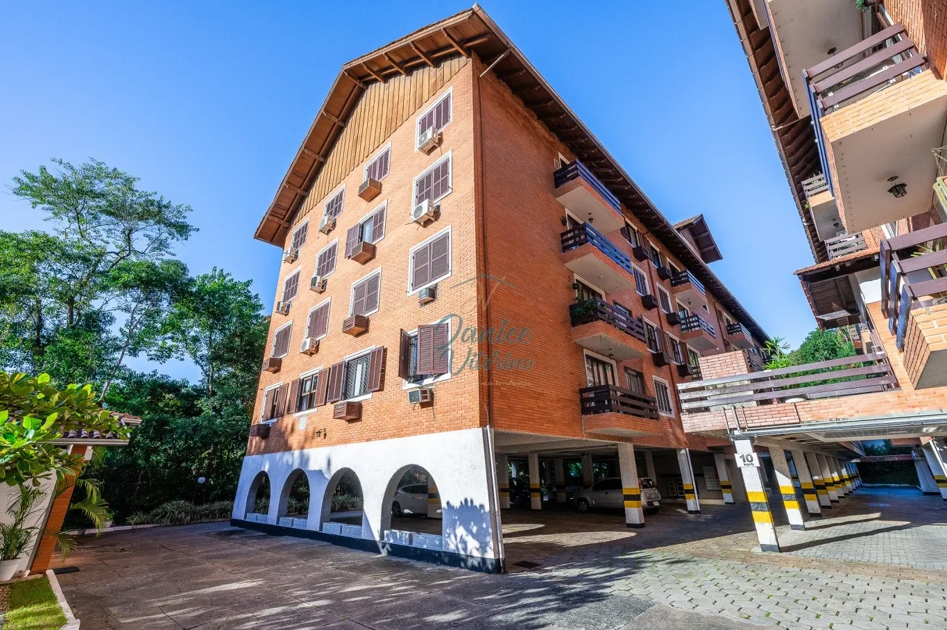 Apartamento de Dois Dormitórios - Escriturado - Bairro Garcia. - foto 1