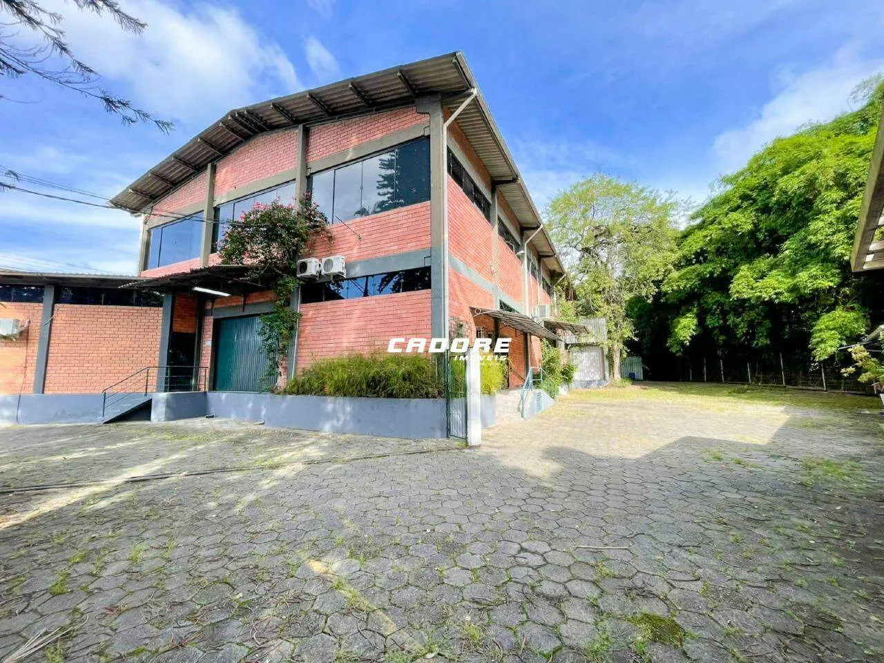 Excelente Galpão para locação no bairro Velha I Cadore Imóveis - foto 1