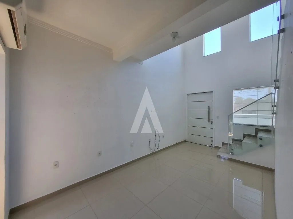 Sobrado Geminado com 1 suíte(s) mais 1 quarto(s) à venda no bairro Floresta em Joinville, por R$ 550.000,00 . — foto 3