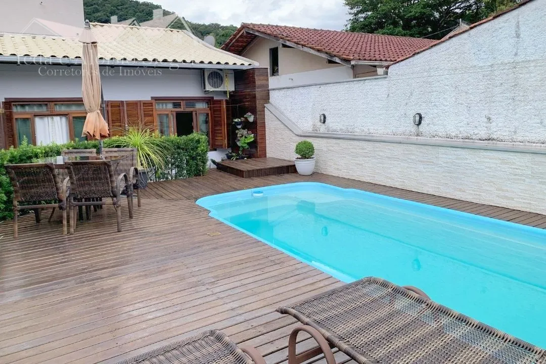 Casa com Piscina e Área de Lazer no Bairro Progresso - Blumenau/SC Ref. 1444 — foto 2