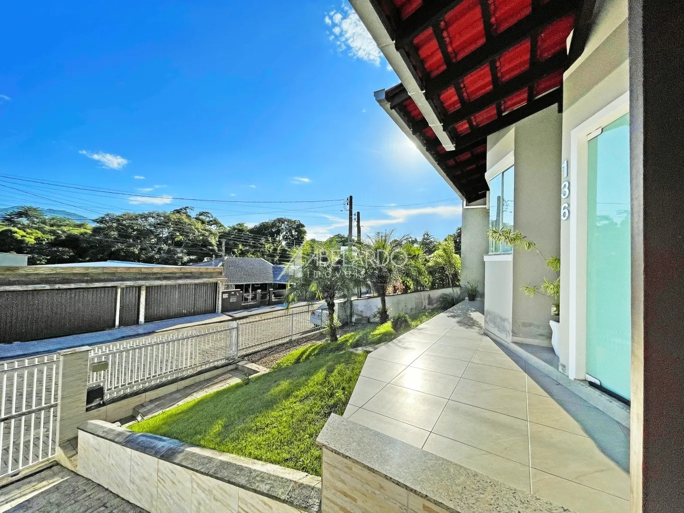 CASA COM 175,44 M CONSTRUÍDOS, 360 M DE TERRENO - NO BAIRRO ÁGUA VERDE — foto 4