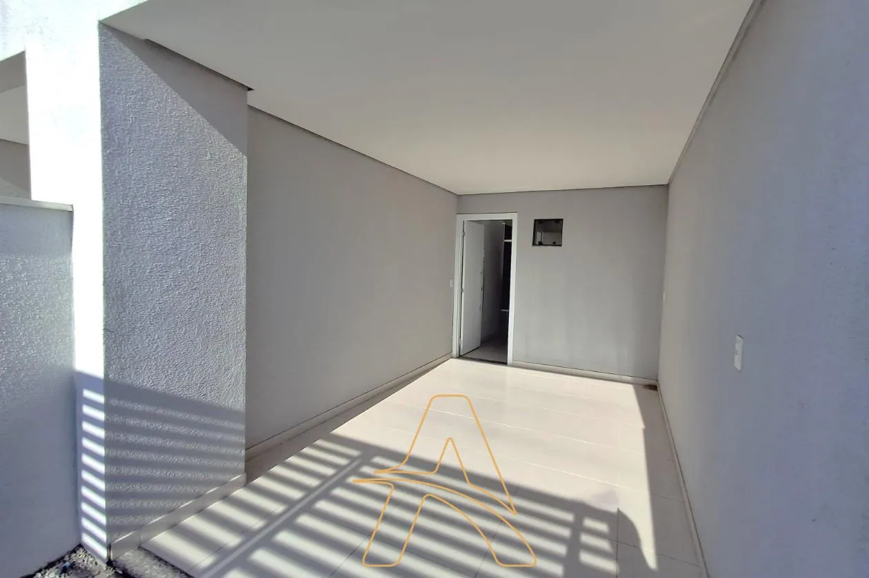 Sobrado Semimobiliado á Venda com 02 Suítes – Bairro Figueira — foto 2
