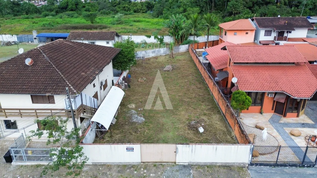 Terreno à venda no bairro Bucarein em Joinville, por R$ 580.000.00. - foto 1