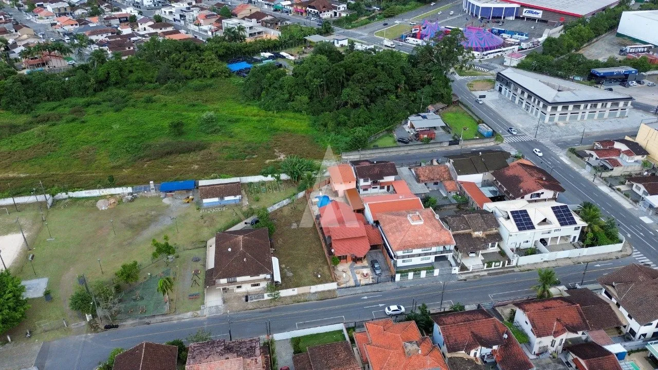 Terreno à venda no bairro Bucarein em Joinville, por R$ 580.000.00. — foto 5