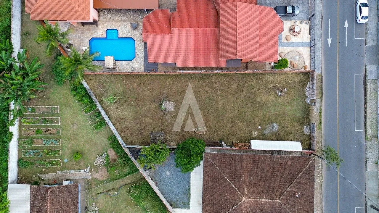 Terreno à venda no bairro Bucarein em Joinville, por R$ 580.000.00. — foto 7