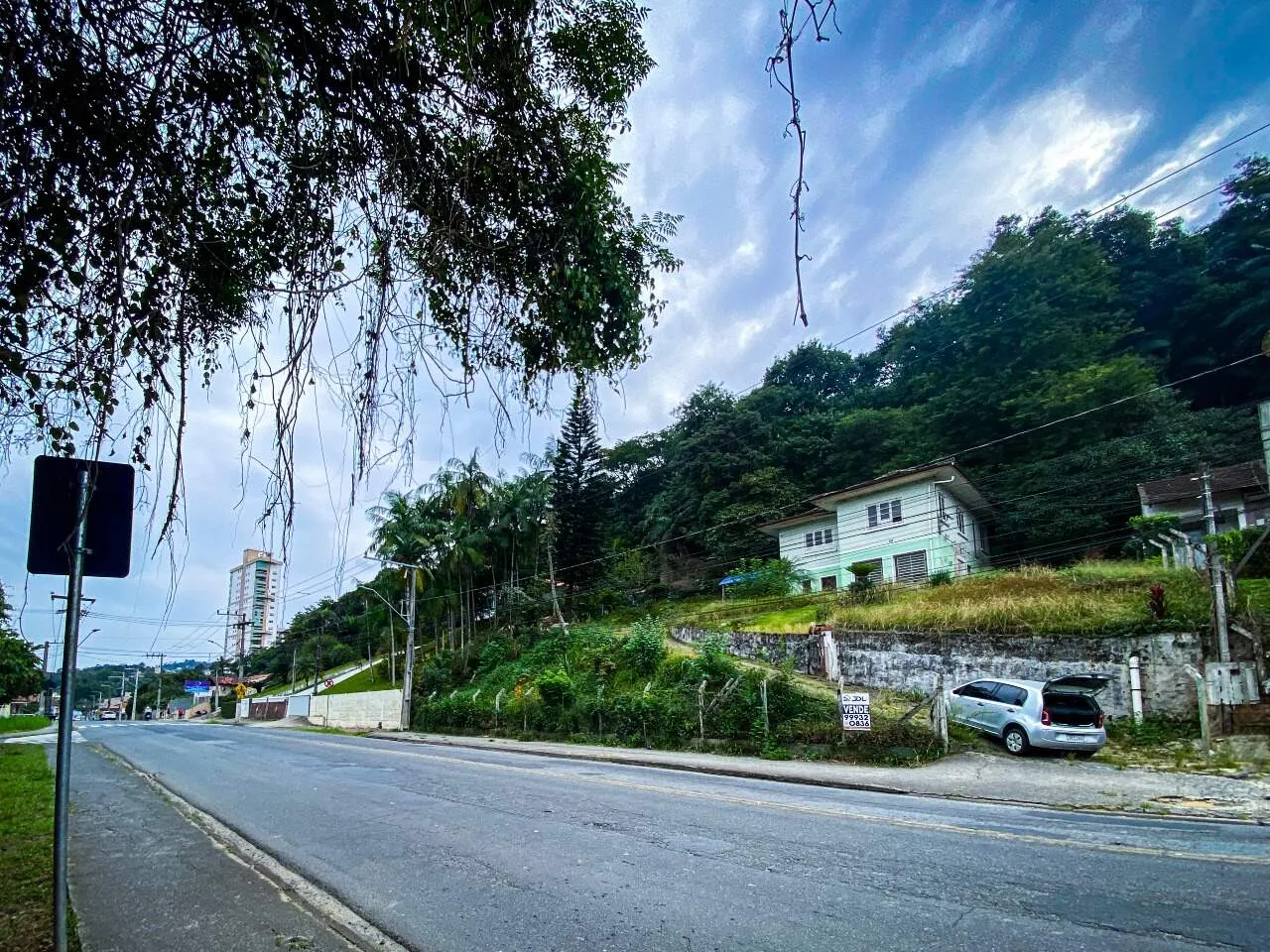 Terreno super bem localizado de frente para a Rua Benjamin Constant com 2.209 m - foto 1