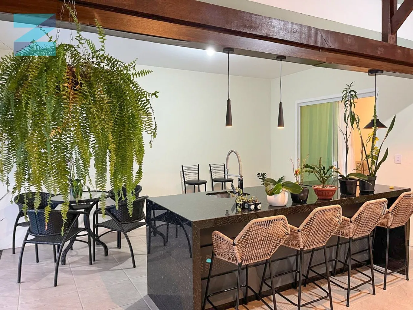 Ampla casa com piscina ! — foto 7