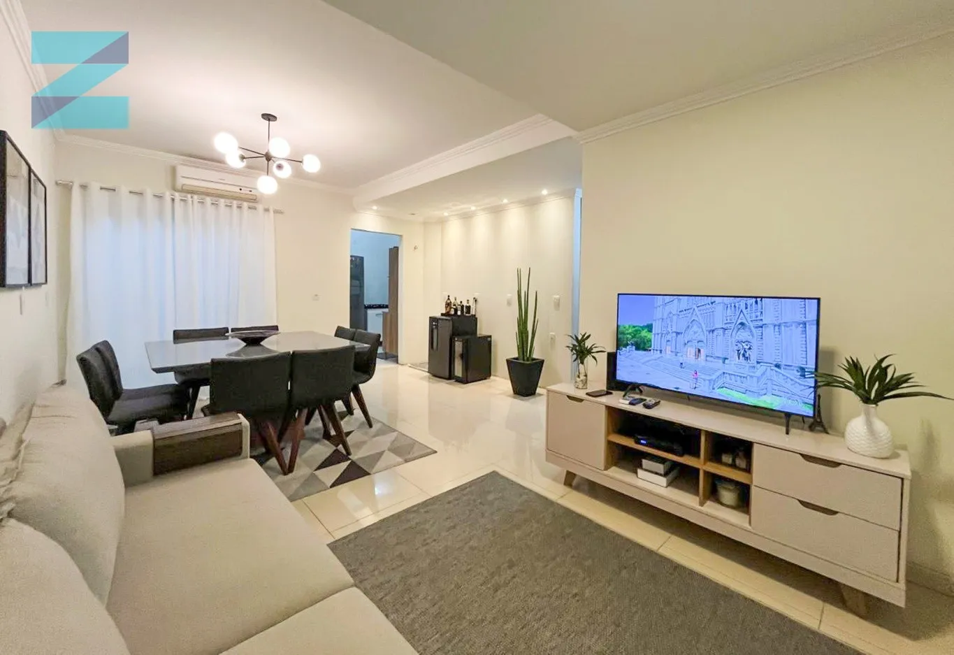 Ampla casa com piscina ! - foto 1